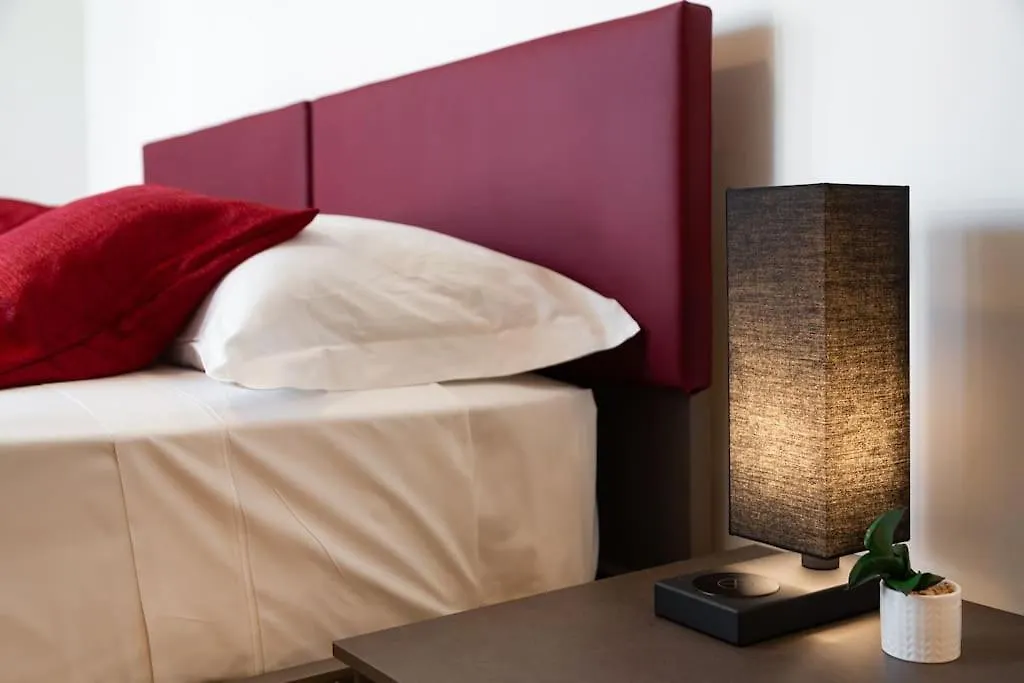 East Garden Lambrate Suite Elegante Moderna Milan