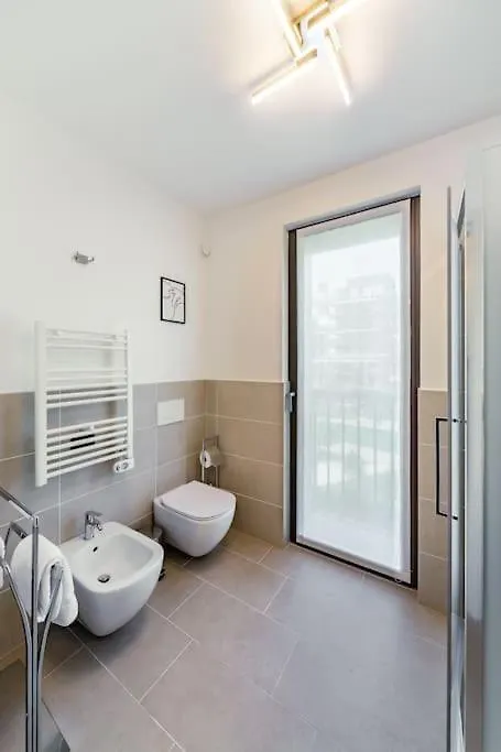 East Garden Lambrate Suite Elegante Moderna Milan 0*,