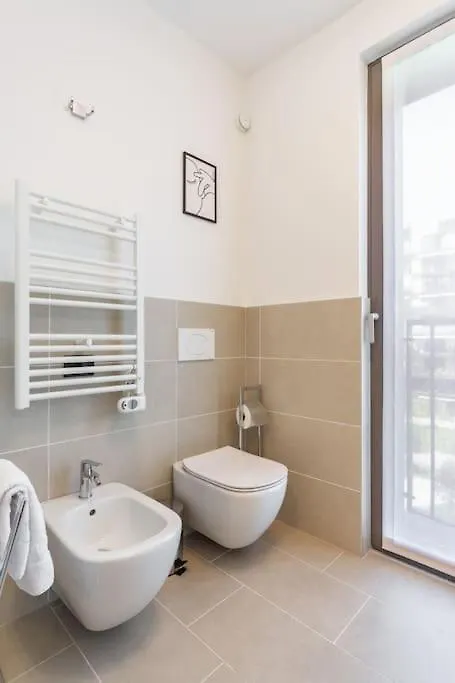 East Garden Lambrate Suite Elegante Moderna Milão Apartamento
