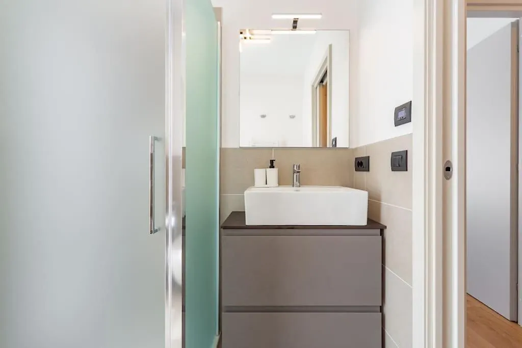 East Garden Lambrate Suite Elegante Moderna Milão Apartamento